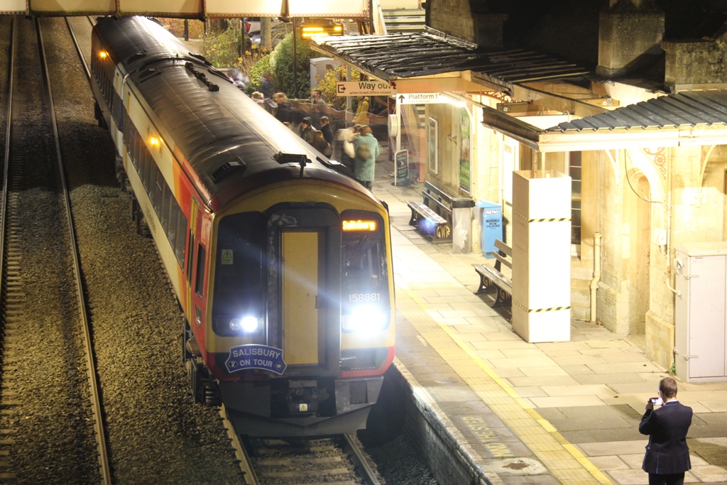 SWR Class 158 at Bradford-on-Avon